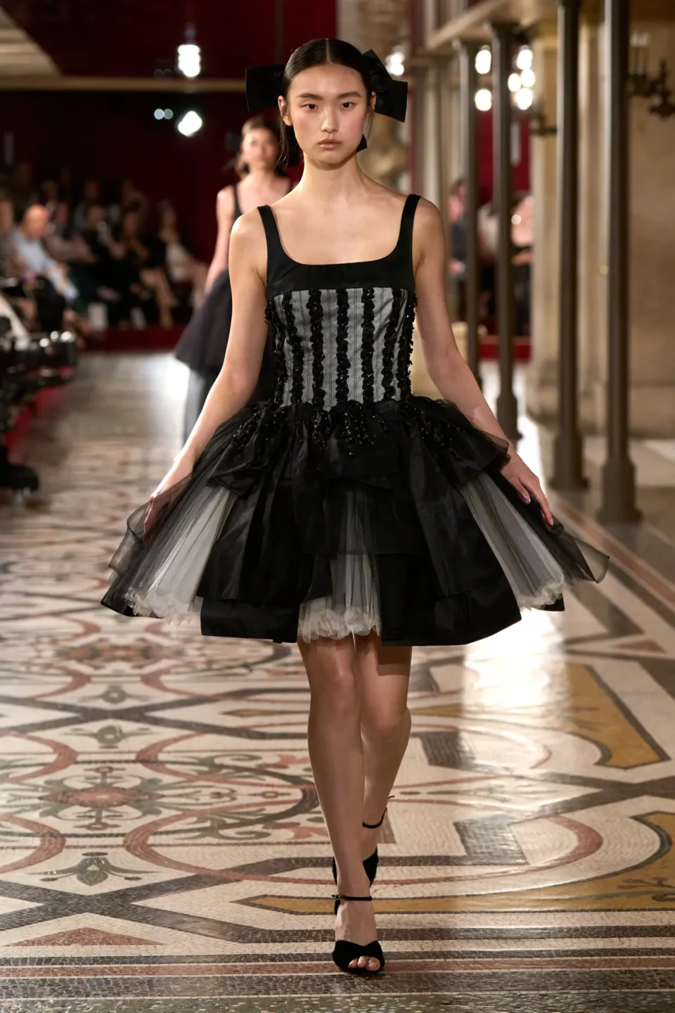 00041-chanel-fall-2024-couture-credit-gorunway