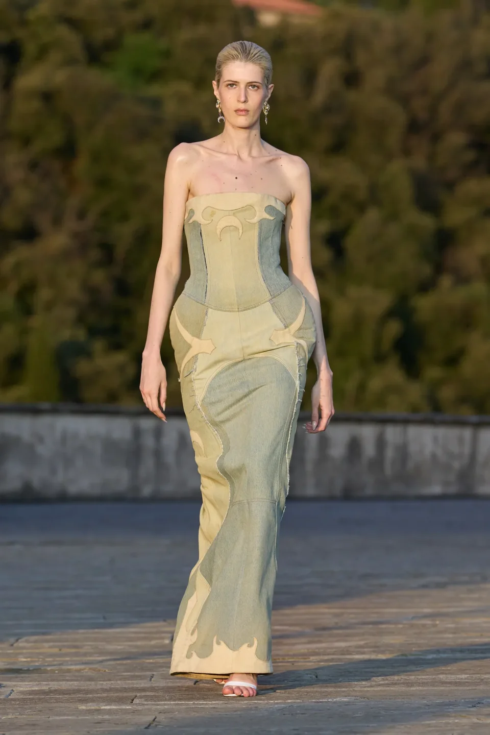 00041-marine-serre-spring-2025-menswear-credit-gorunway