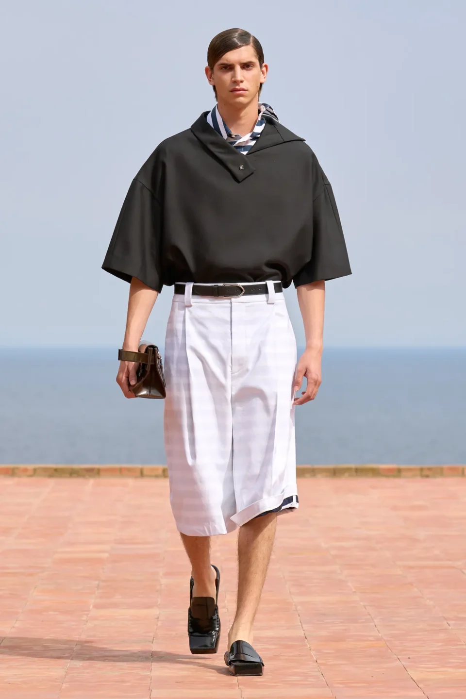 00042-jacquemus-fall-24-ready-to-wear-credit-gorunway