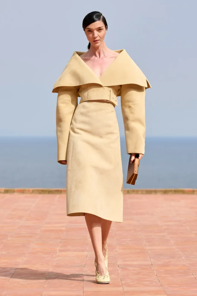 00043-jacquemus-fall-24-ready-to-wear-credit-gorunway