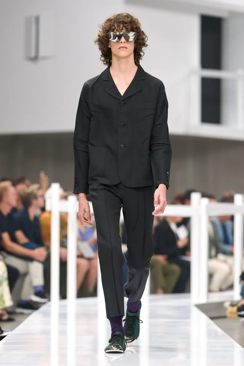 00045-prada-spring-2025-menswear-credit-gorunway
