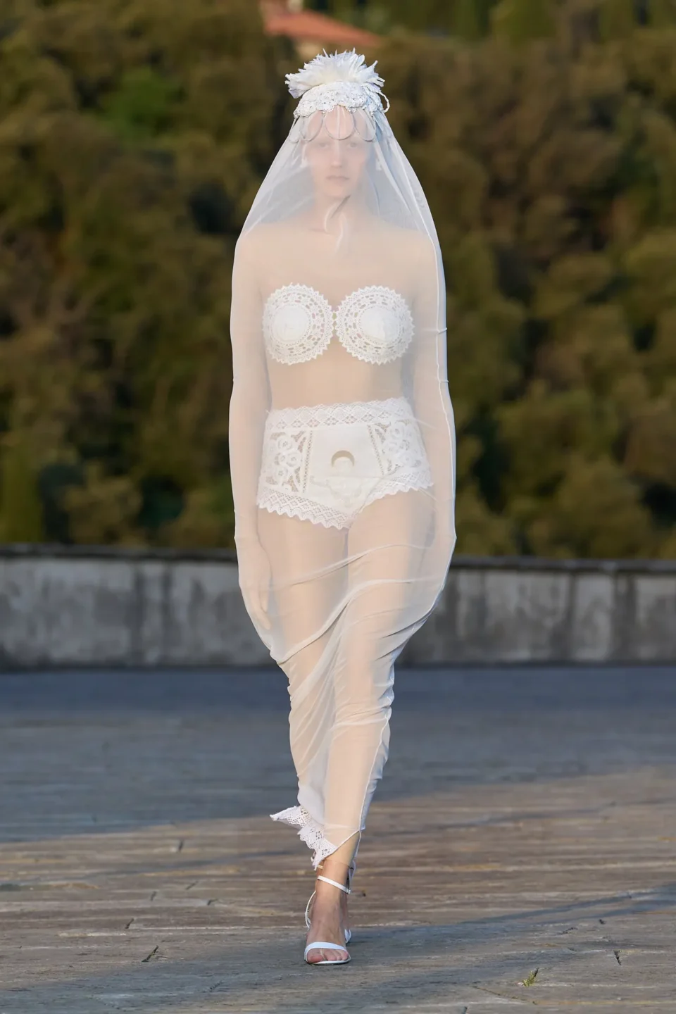 00046-marine-serre-spring-2025-menswear-credit-gorunway