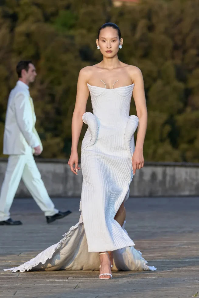 00047-marine-serre-spring-2025-menswear-credit-gorunway