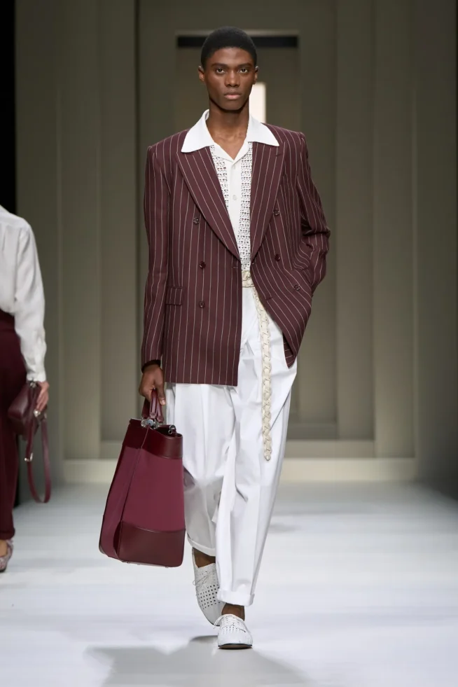 00049-dolce-and-gabbana-spring-2025-menswear-credit-gorunway