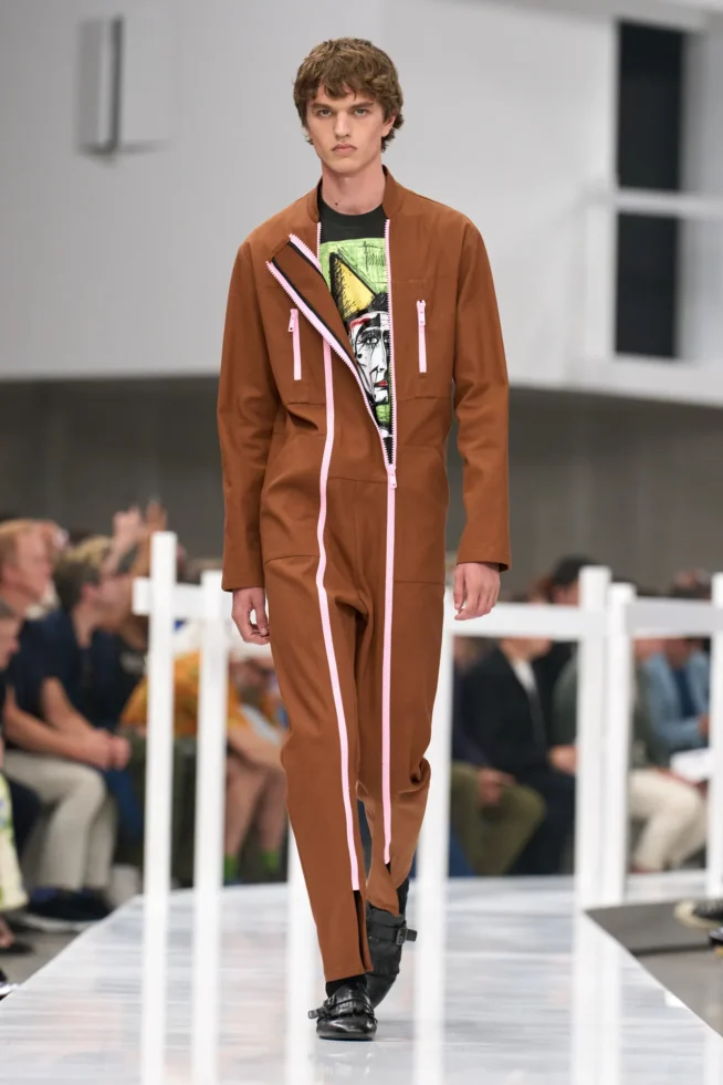 00050-prada-spring-2025-menswear-credit-gorunway