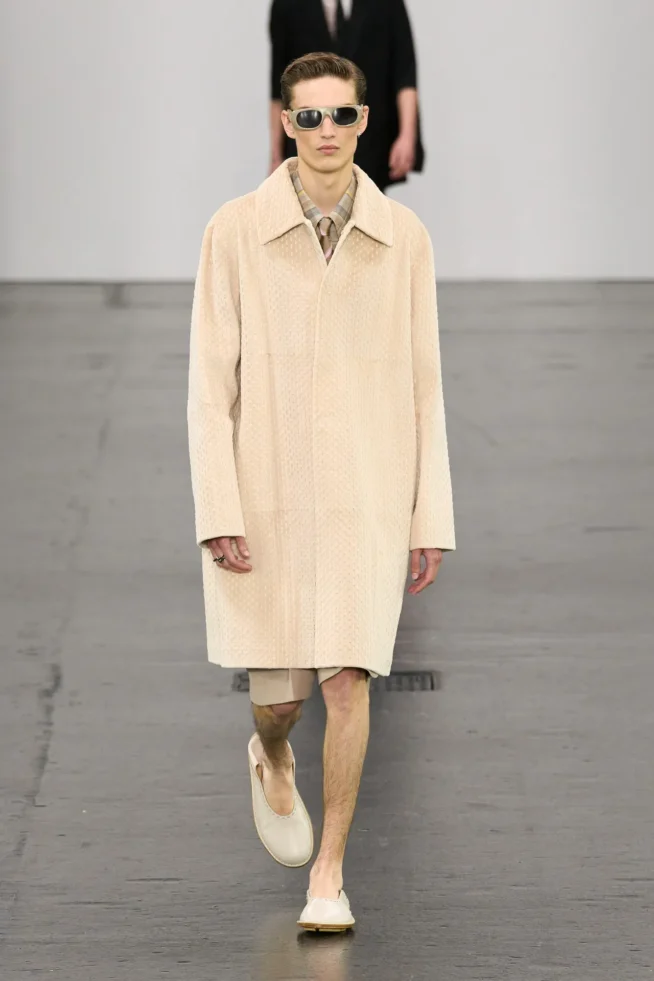 00055-fendi-spring-2025-menswear-credit-gorunway