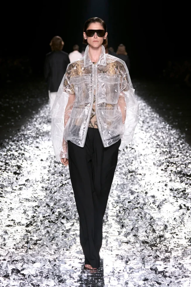 00060-dries-van-noten-spring-2025-menswear-credit-gorunway