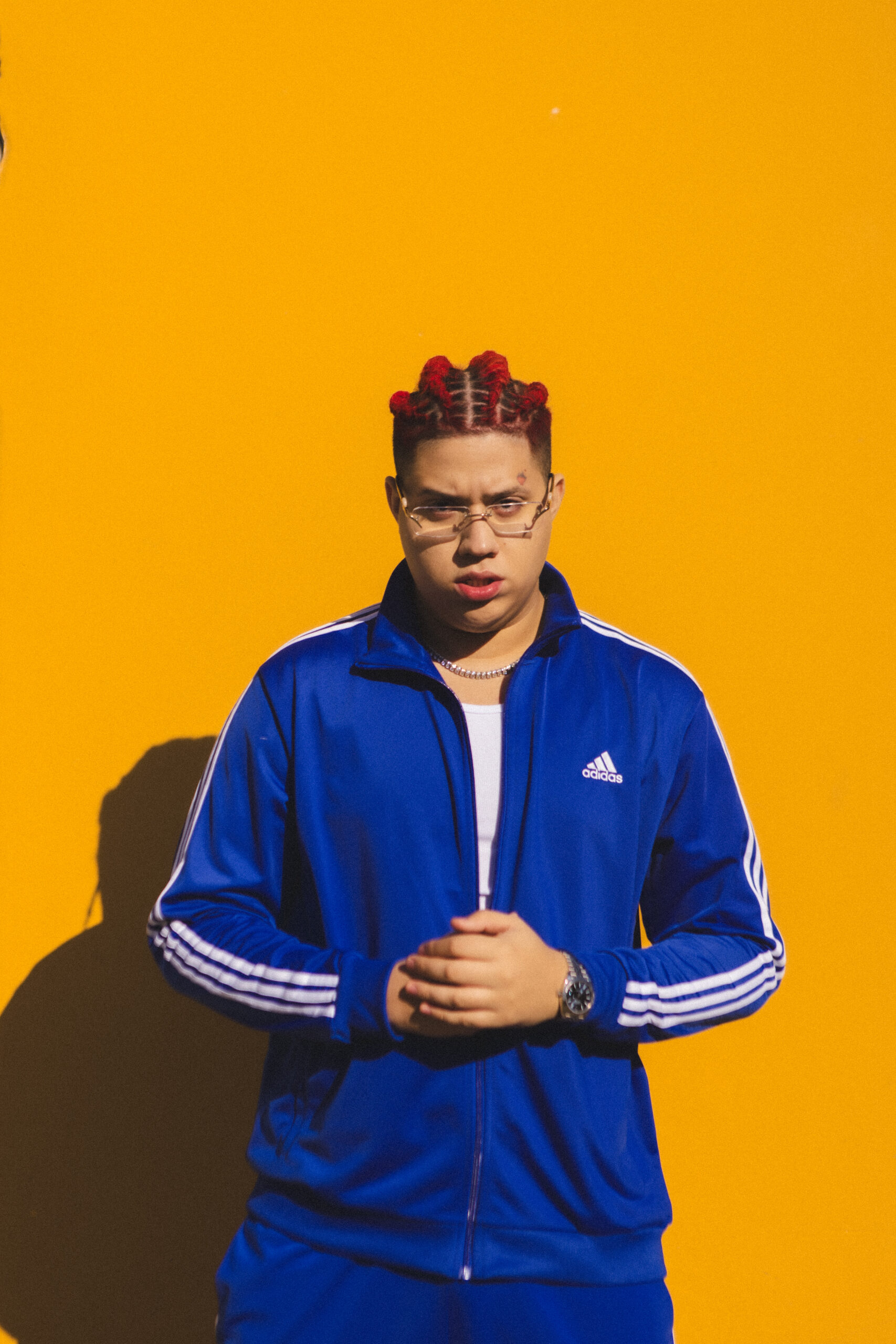 FFW Sounds: WIU, o multiartista do trap
De ‘‘Manual de Como Amar Errado’’ à ‘‘Vagabundo de Luxo’’, o artista desafia os subgêneros do trap enquanto compõe, produz e canta.
