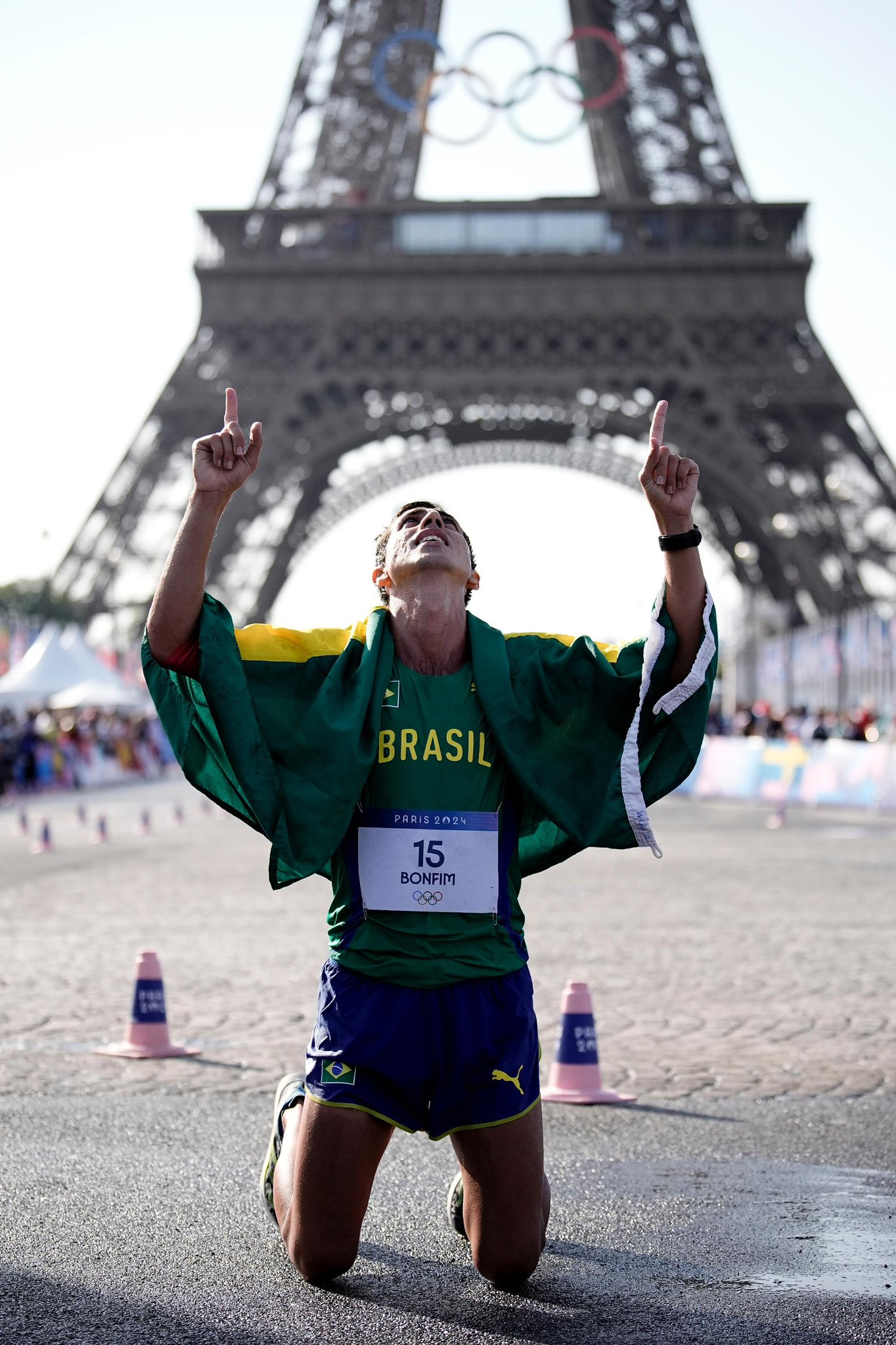 HISTÓRIA SENDO FEITA! CAIO BONFIM CONQUISTA PRIMEIRA MEDALHA OLÍMPICA PARA A MARCHA ATLÉTICA