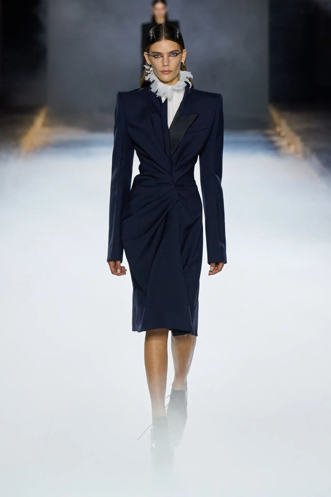 00001-alexander-mcqueen-spring-2025-ready-to-wear-credit-gorunway