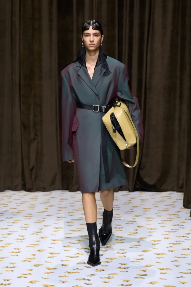 00001-jil-sander-spring-2025-ready-to-wear-credit-gorunway