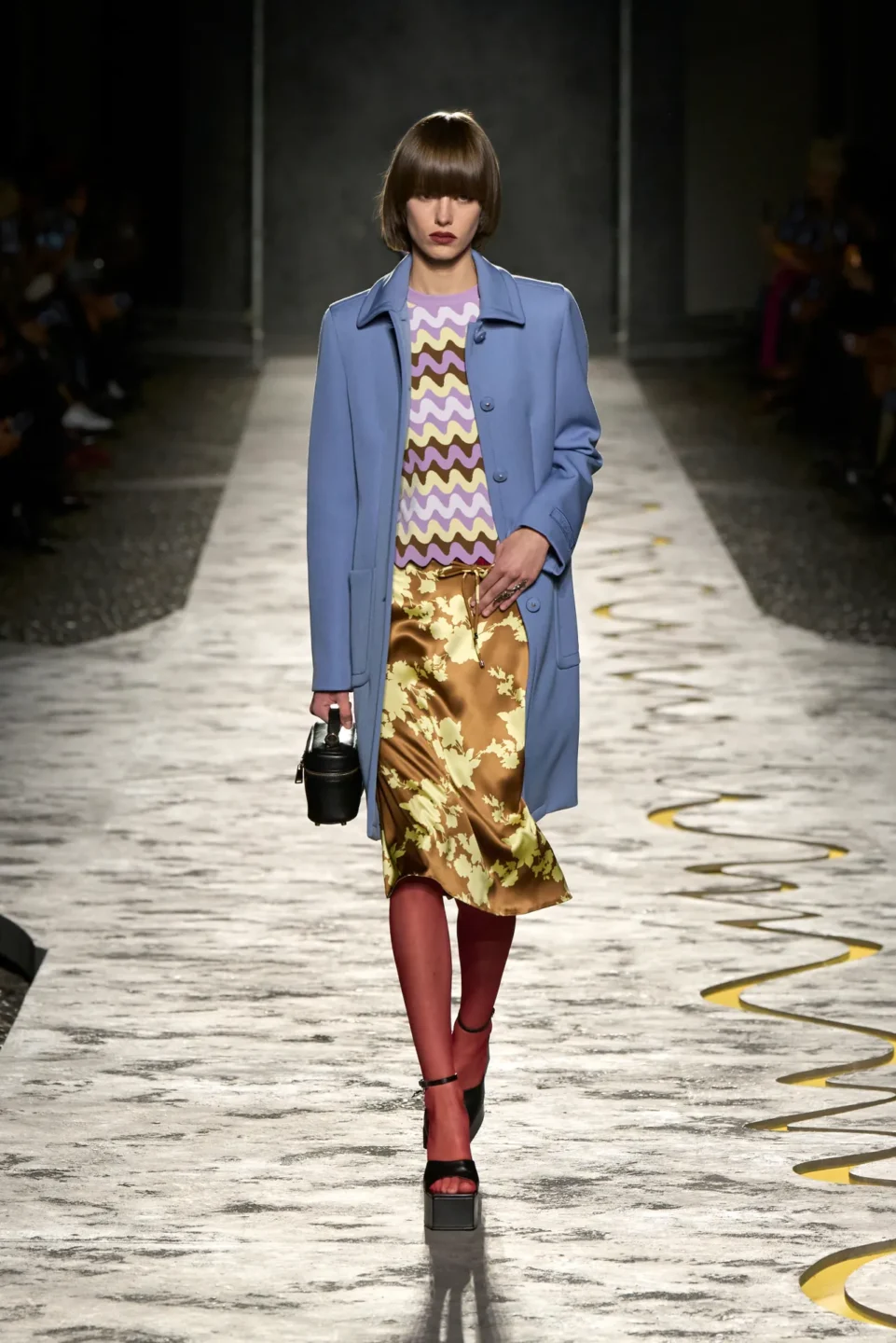 00001-versace-spring-2025-ready-to-wear-credit-gorunway