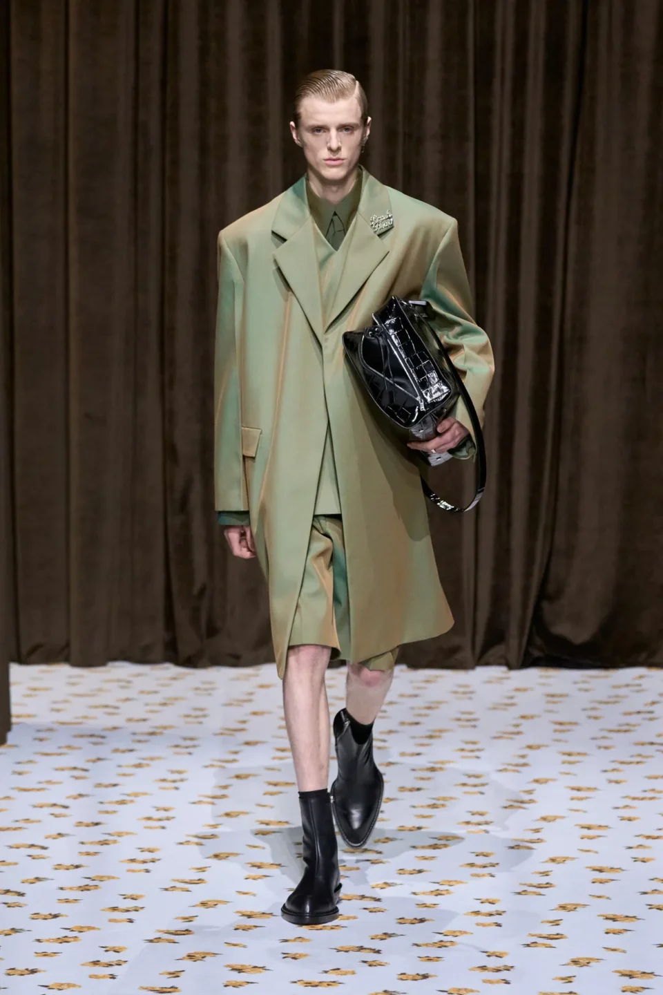 00002-jil-sander-spring-2025-ready-to-wear-credit-gorunway