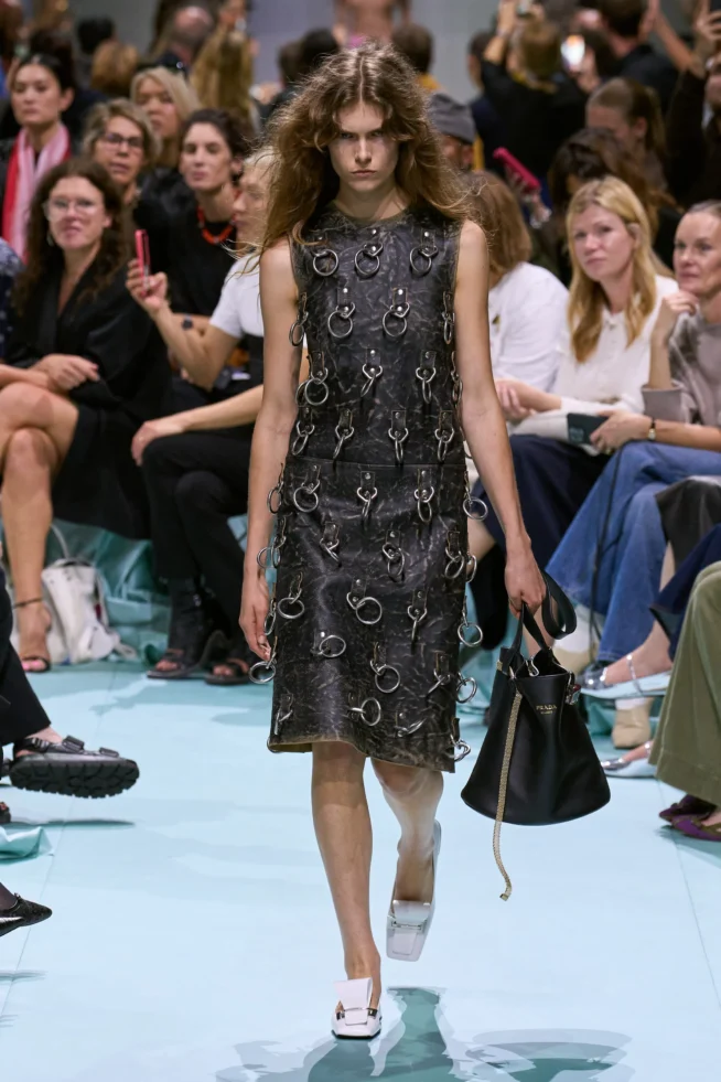 00002-prada-VERAO-2025webp