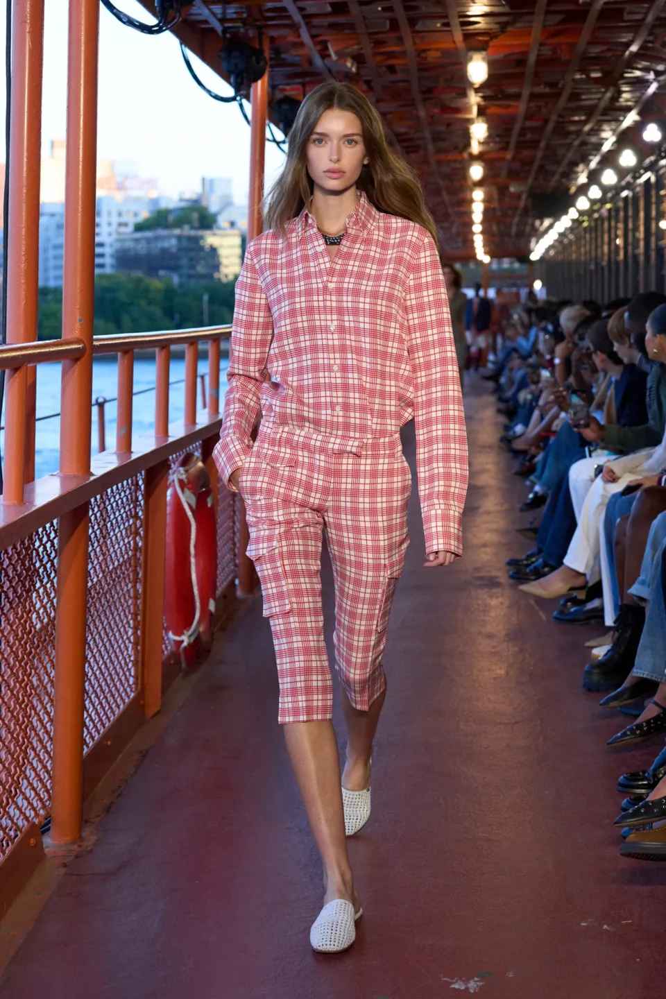 00002-tommy-hilfiger-spring-2025-ready-to-wear-credit-brand