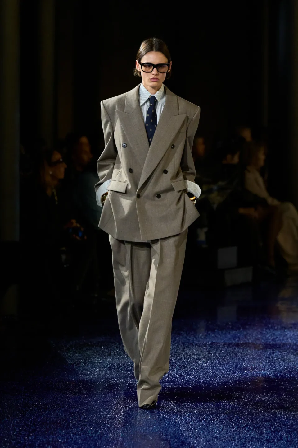 00003-saint-laurent-spring-2025-ready-to-wear-credit-gorunway