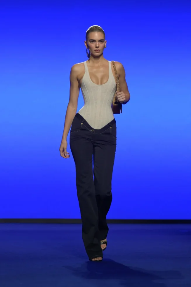 00003-schiaparelli-spring-2025-ready-to-wear-credit-brand