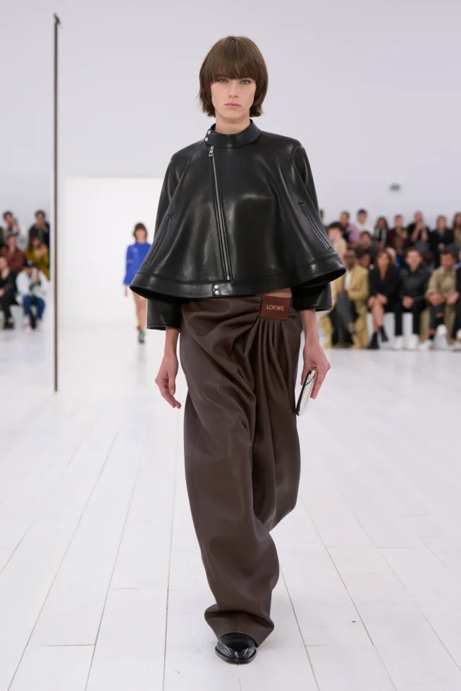 00004-loewe-spring-2025-ready-to-wear-credit-gorunway