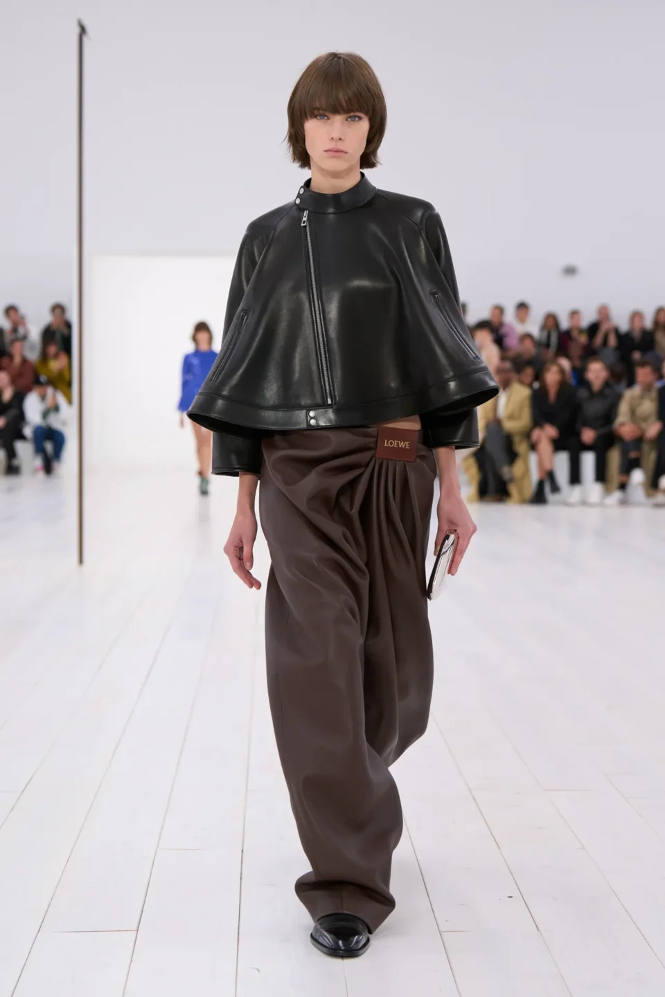 00004-loewe-spring-2025-ready-to-wear-credit-gorunway