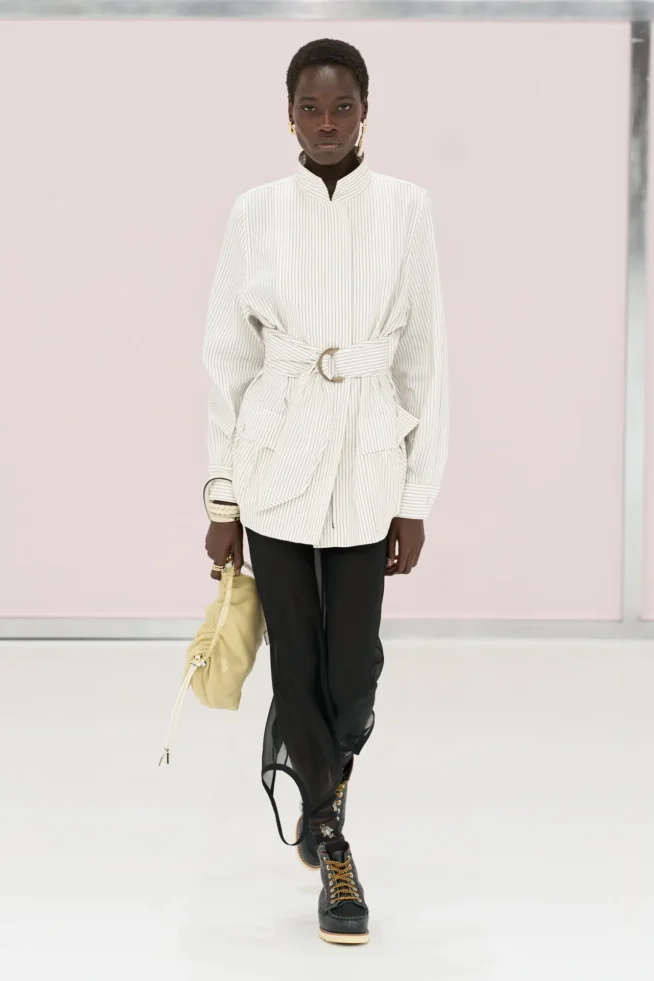 00005-fendi-spring-2025-ready-to-wear-credit-gorunway