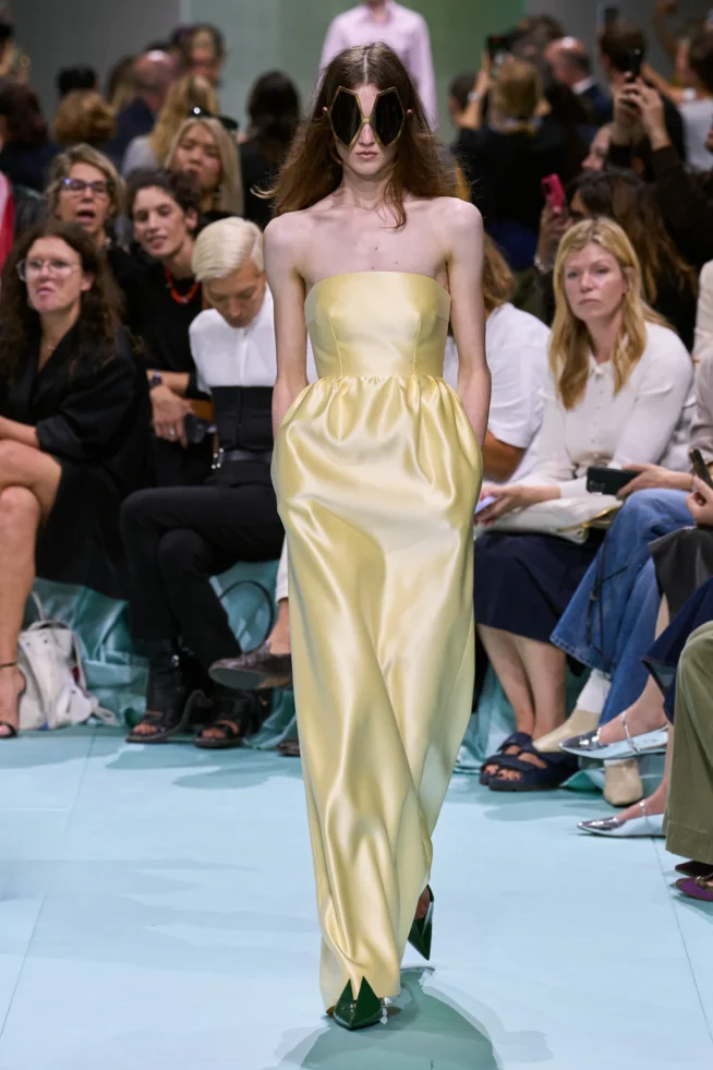 00005-prada-VERAO-2025