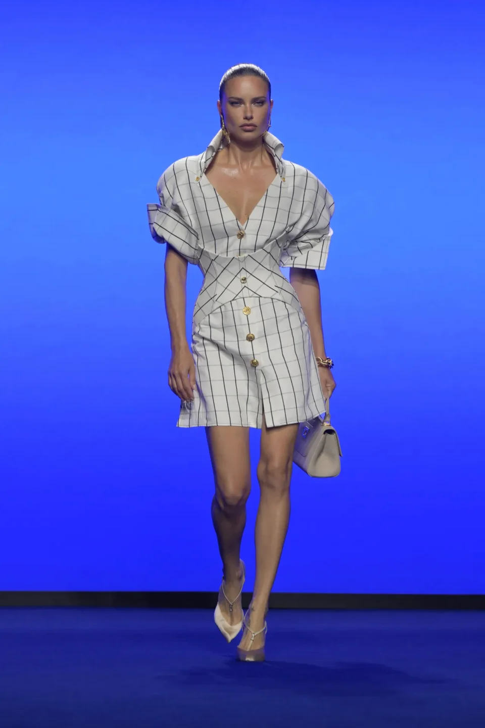00005-schiaparelli-spring-2025-ready-to-wear-credit-brand