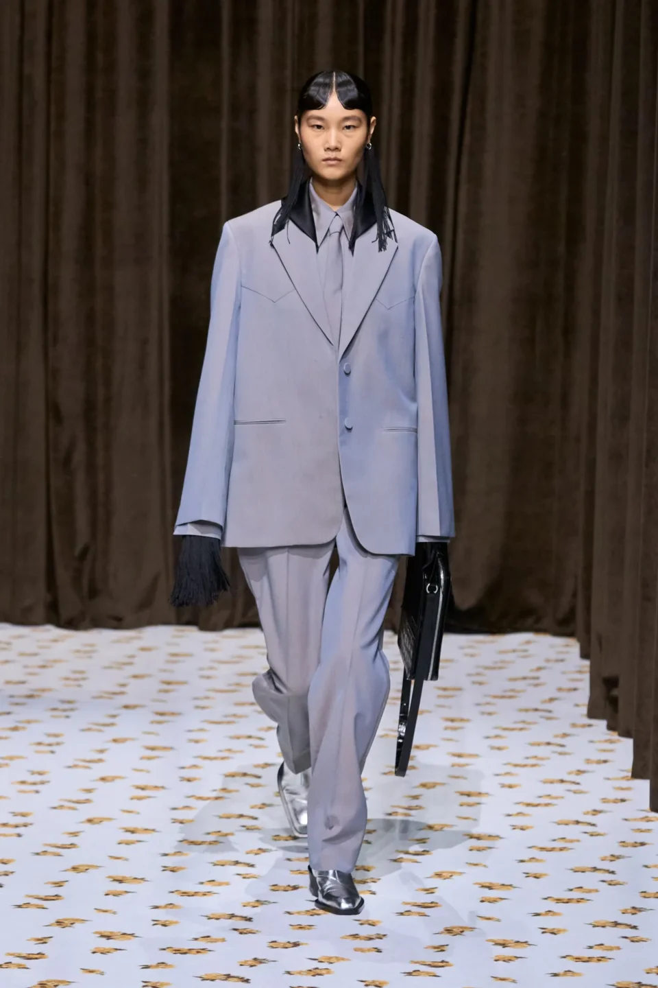 00007-jil-sander-spring-2025-ready-to-wear-credit-gorunway