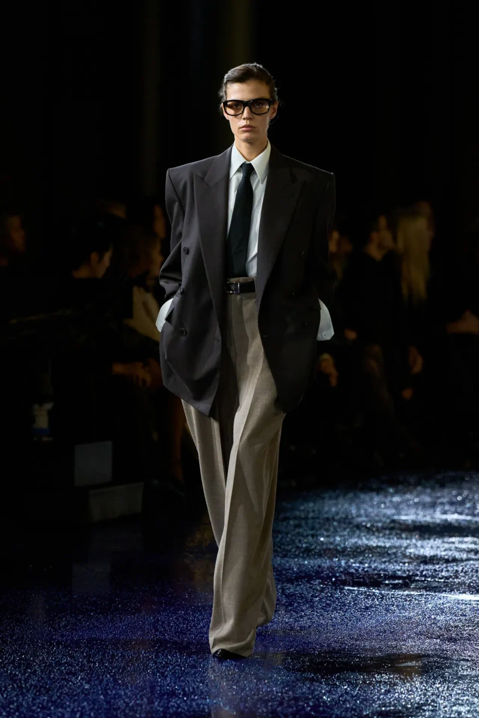 00007-saint-laurent-spring-2025-ready-to-wear-credit-gorunway
