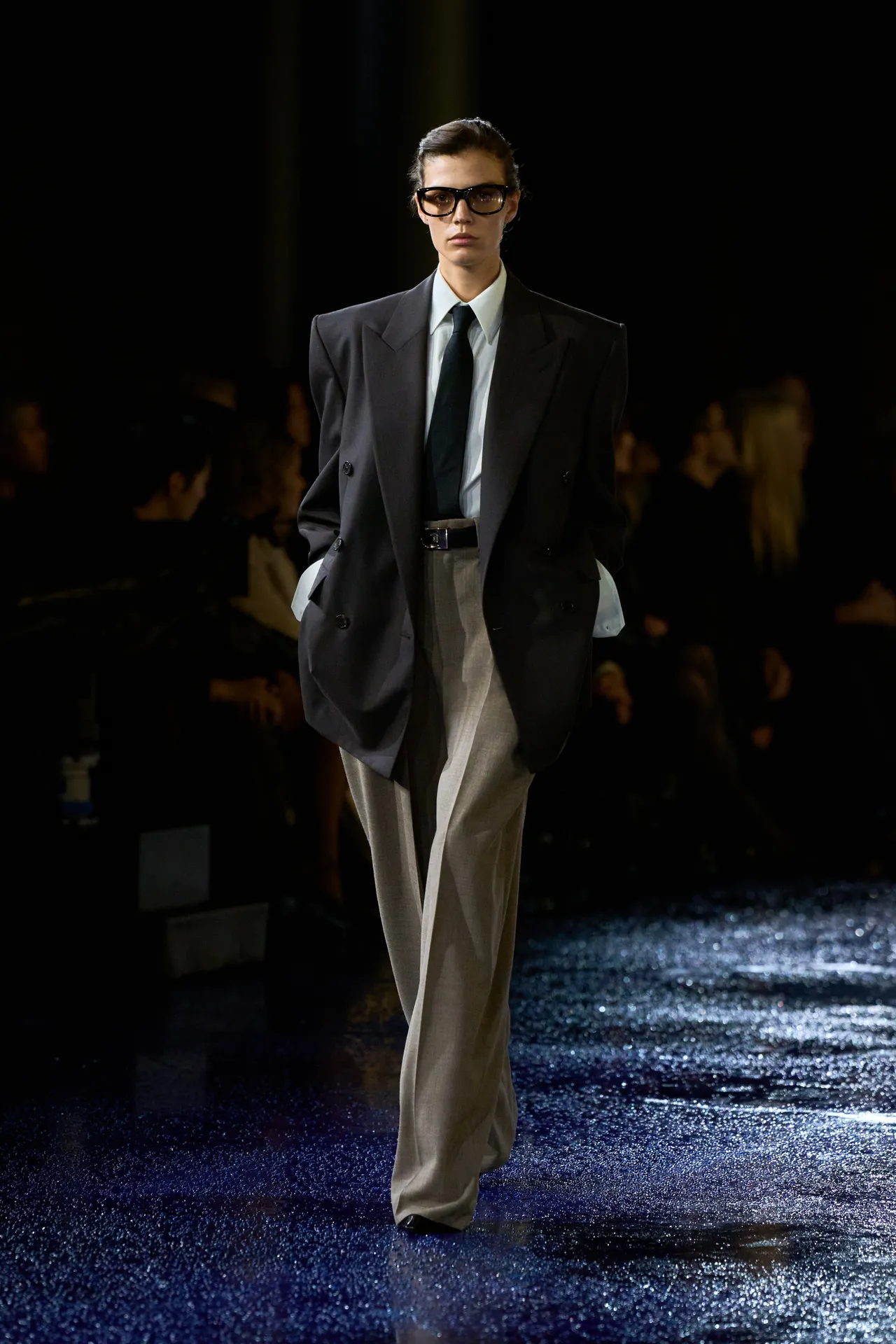 00007-saint-laurent-spring-2025-ready-to-wear-credit-gorunway