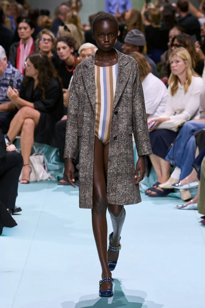 00008-prada-VERAO-2025