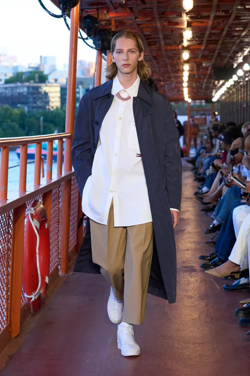 00008-tommy-hilfiger-spring-2025-ready-to-wear-credit-brand