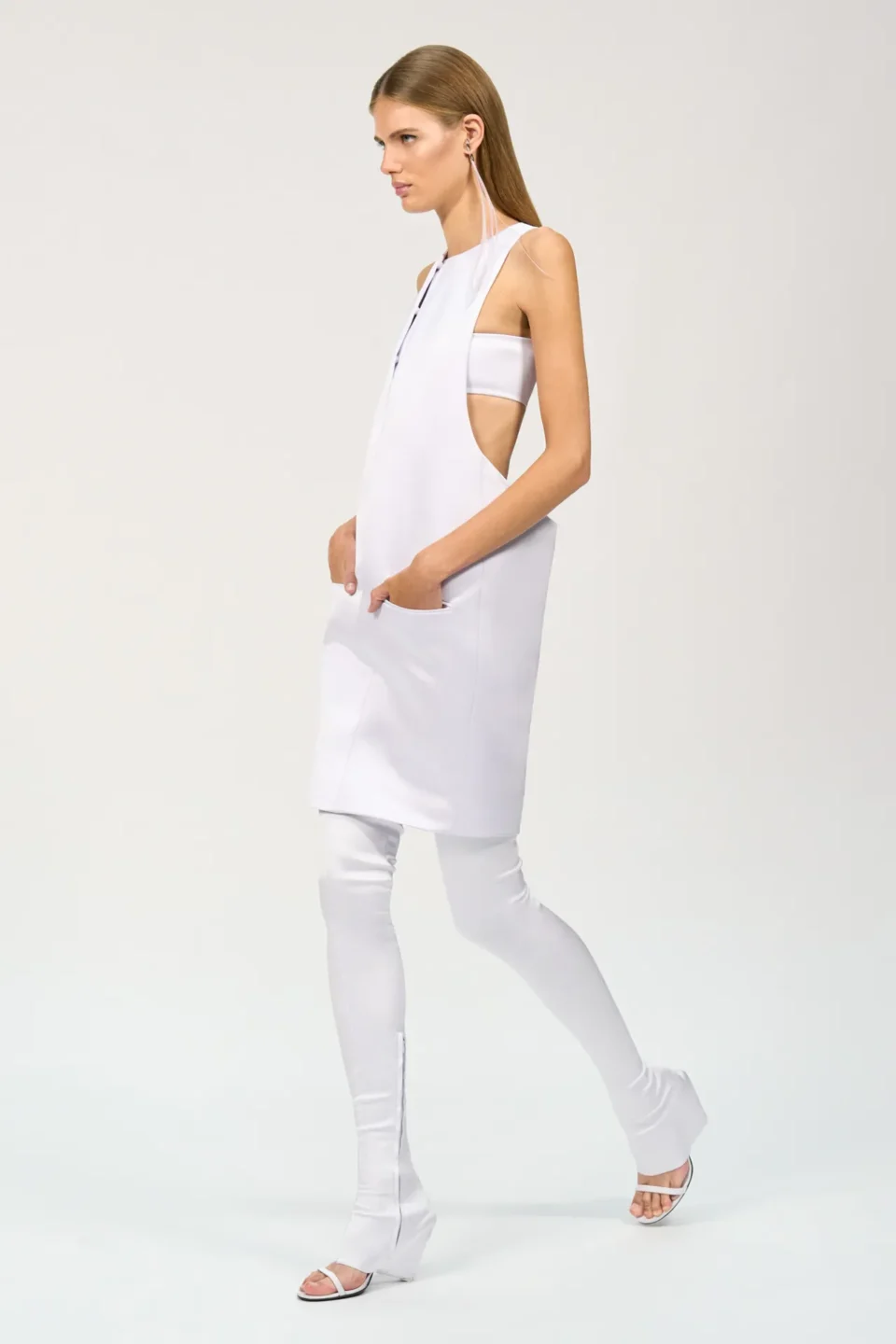 00009-courreges-spring-2025-ready-to-wear-credit-brand