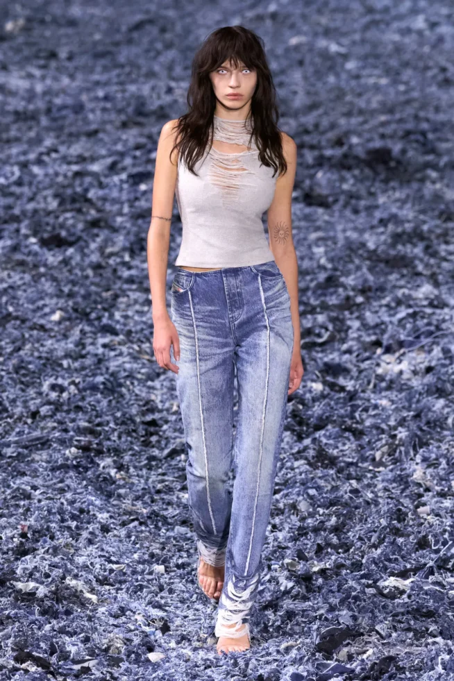 00009-diesel-spring-2025-ready-to-wear-credit-gorunway