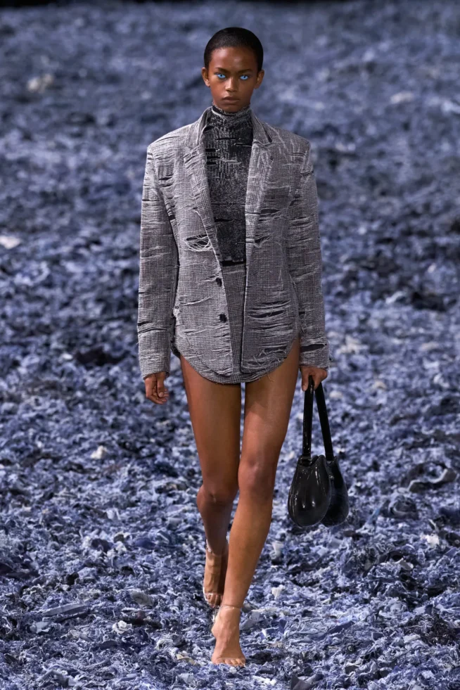 00010-diesel-spring-2025-ready-to-wear-credit-gorunway