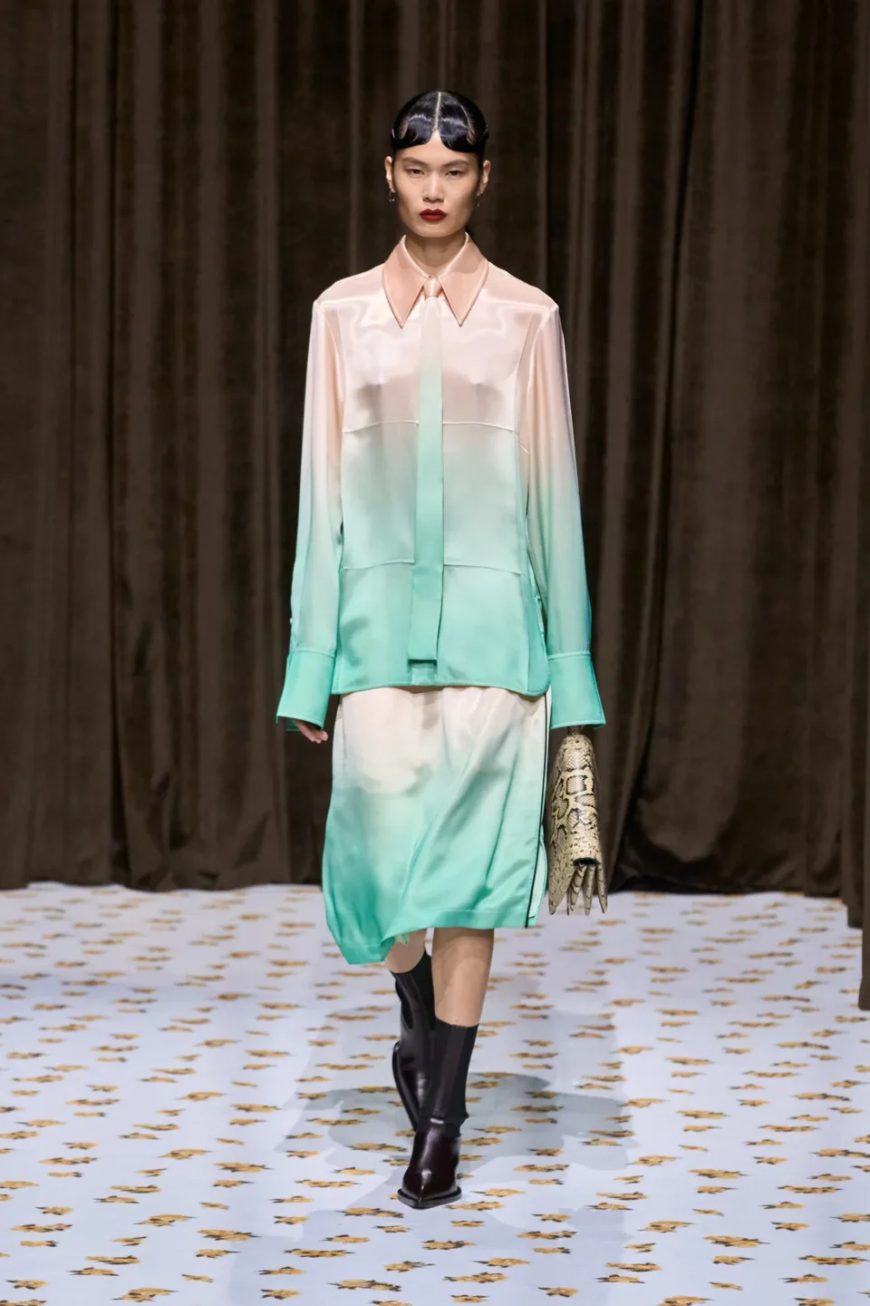 00010-jil-sander-spring-2025-ready-to-wear-credit-gorunway