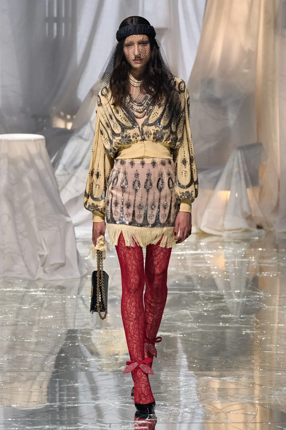 00011-valentino-spring-2025-ready-to-wear-credit-gorunway