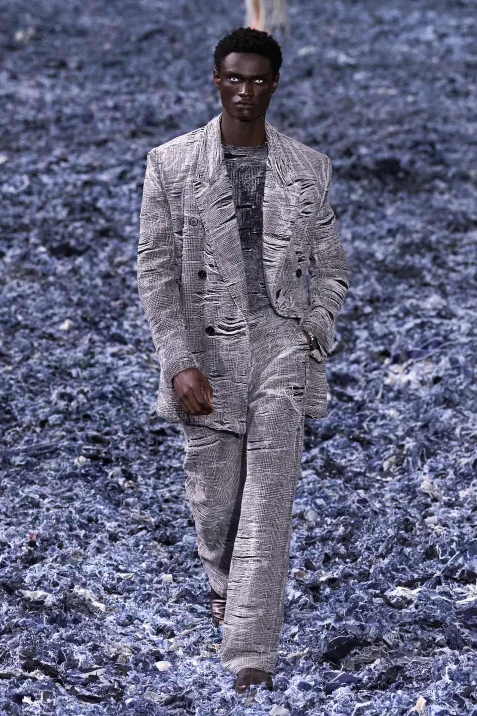 00012-diesel-spring-2025-ready-to-wear-credit-gorunway