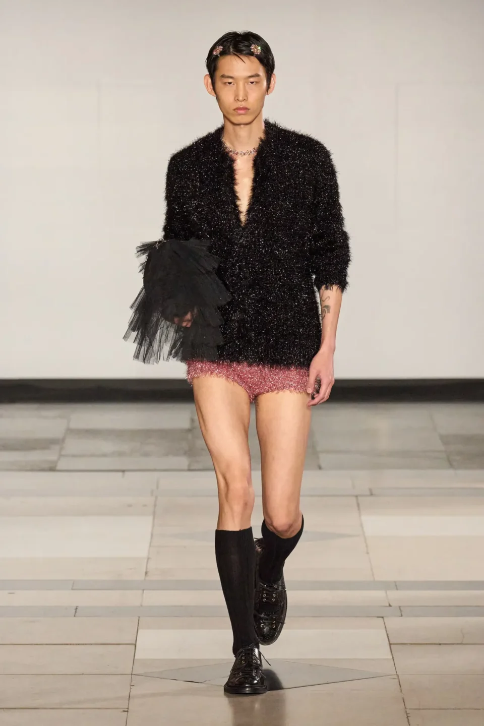 00012-simone-rocha-spring-2025-ready-to-wear-credit-gorunway