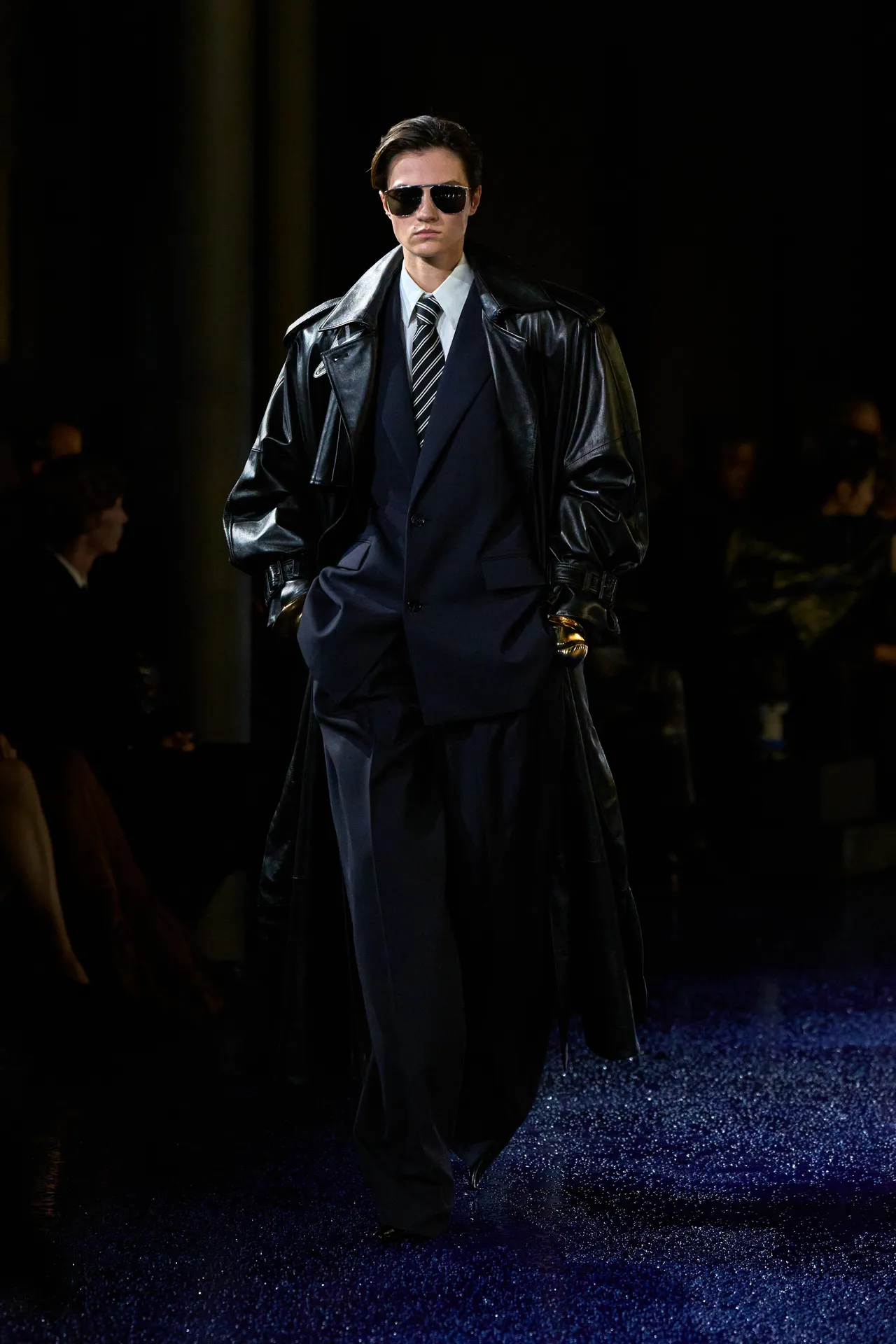 00013-saint-laurent-spring-2025-ready-to-wear-credit-gorunway