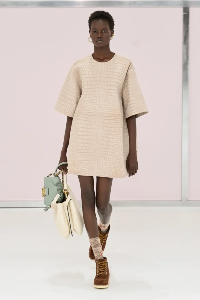 00014-fendi-spring-2025-ready-to-wear-credit-gorunway