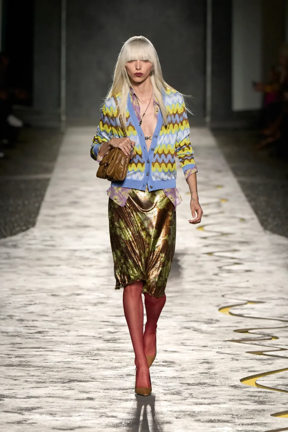 00014-versace-spring-2025-ready-to-wear-credit-gorunway