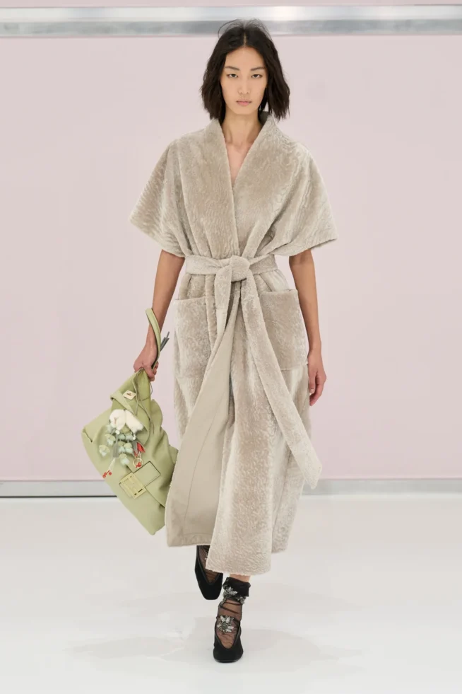00017-fendi-spring-2025-ready-to-wear-credit-gorunway