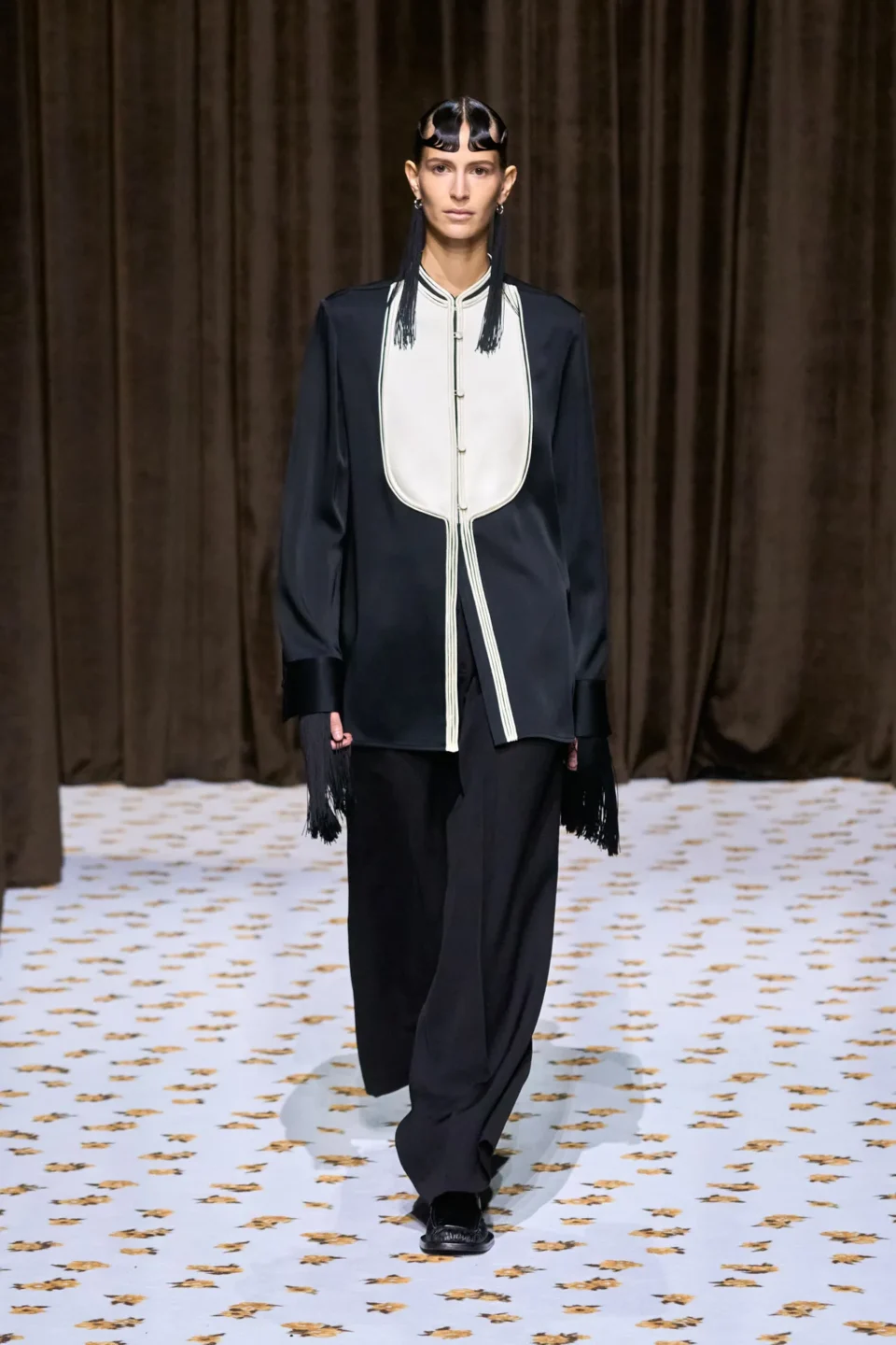 00017-jil-sander-spring-2025-ready-to-wear-credit-gorunway