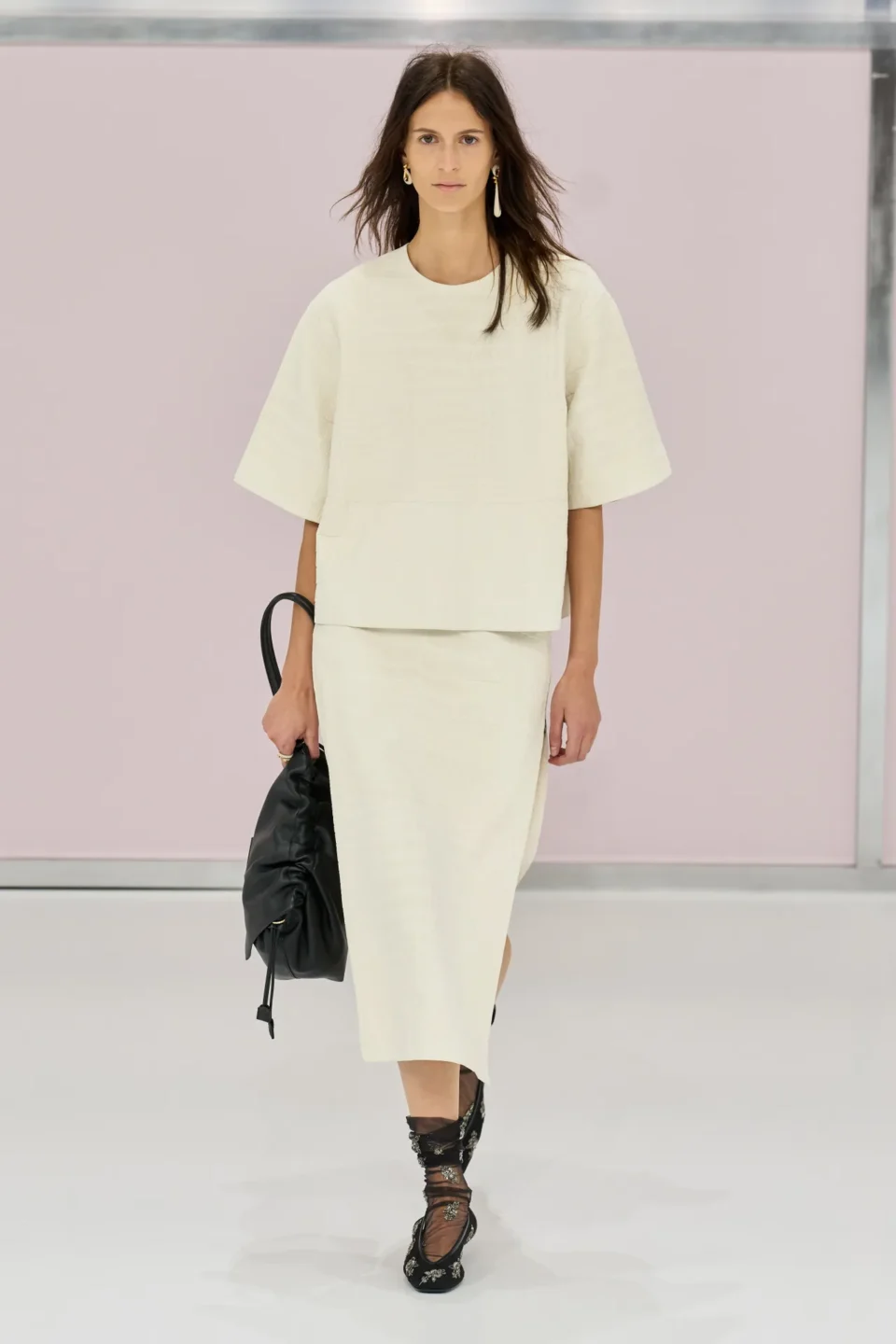 00018-fendi-spring-2025-ready-to-wear-credit-gorunway