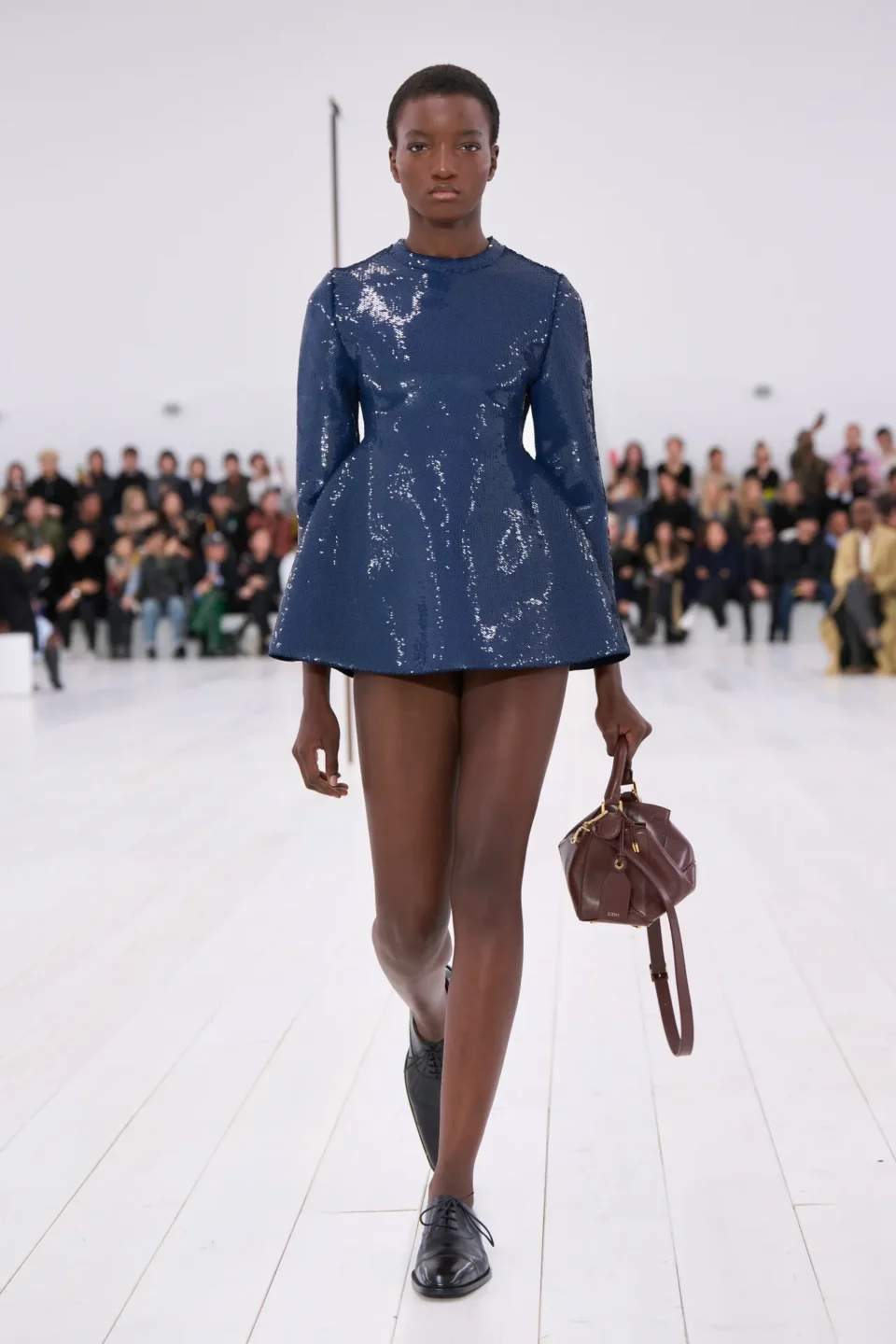 00018-loewe-spring-2025-ready-to-wear-credit-gorunway