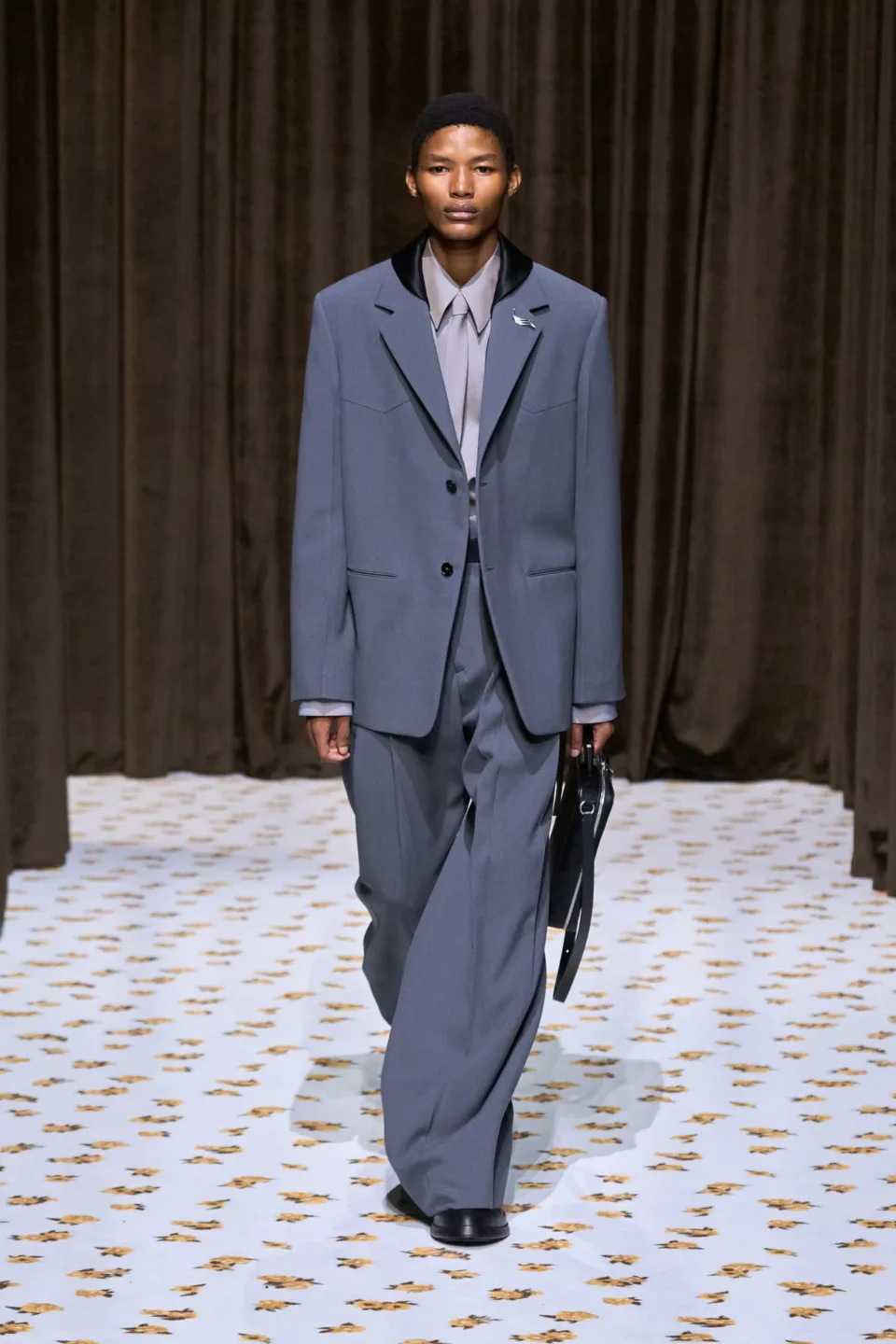 00019-jil-sander-spring-2025-ready-to-wear-credit-gorunway