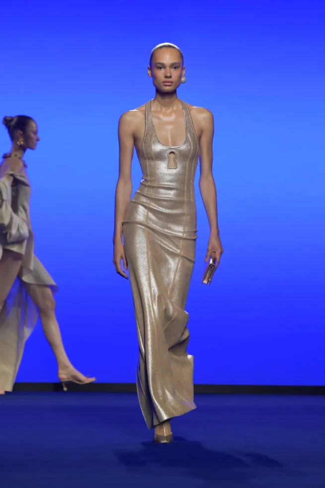 00019-schiaparelli-spring-2025-ready-to-wear-credit-brand