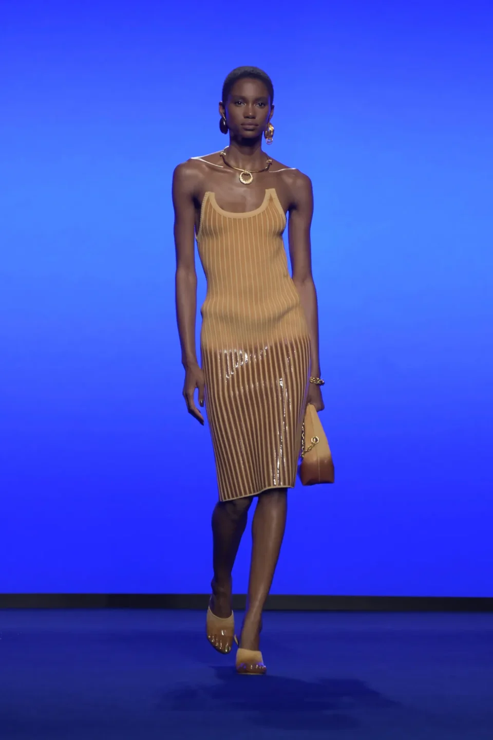 00020-schiaparelli-spring-2025-ready-to-wear-credit-brand