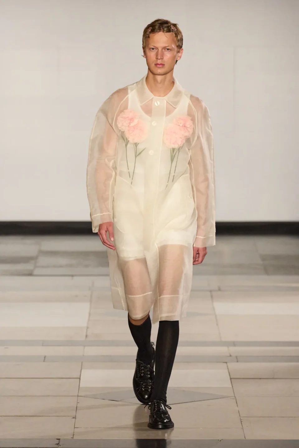 00020-simone-rocha-spring-2025-ready-to-wear-credit-gorunway