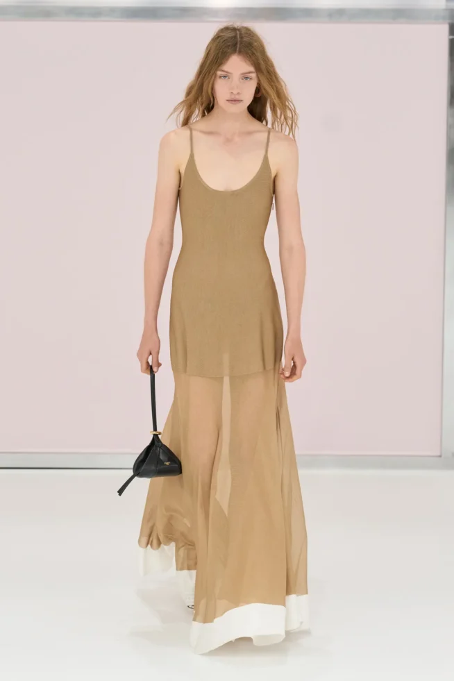 00022-fendi-spring-2025-ready-to-wear-credit-gorunway